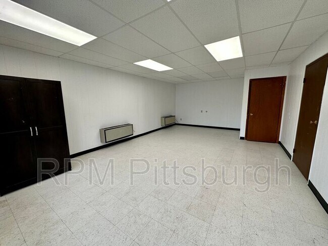 Building Photo - 934 Penn Ave
