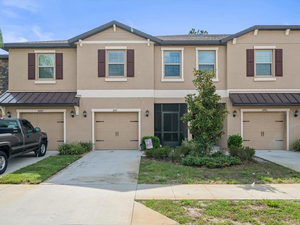 Foto principal - 8491 Essington St