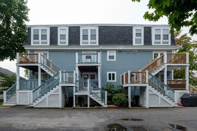 Building Photo - 30 Adamson St