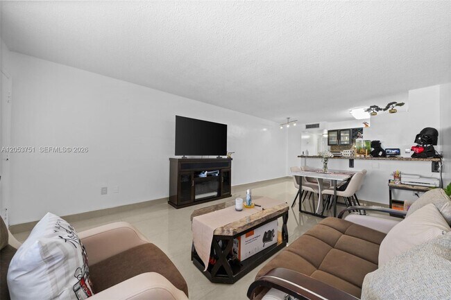 Foto del edificio - 4011 Meridian Ave