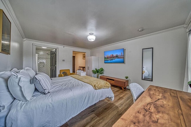 Building Photo - 1709 Grand Island Blvd