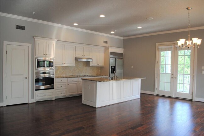 Building Photo - 161 W Breezy Way