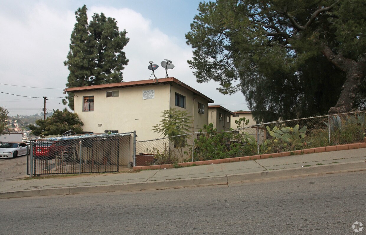 Foto del edificio - Dastel Apartments