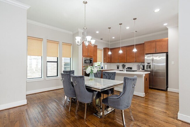 Foto del edificio - 1205 Detering St