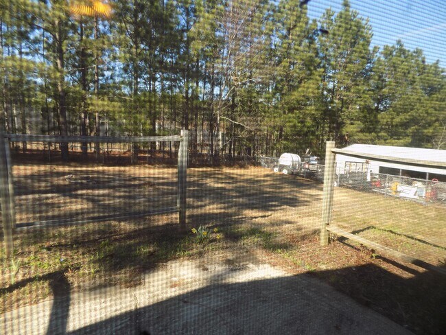 Foto del edificio - 1528 Graystone Rd