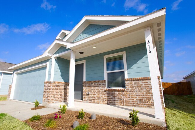 Building Photo - Pristine Single Story 3 Bed, 2 Bath Home -...
