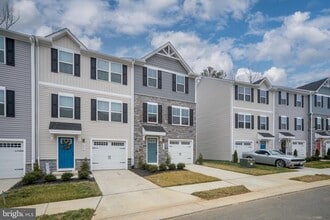 Building Photo - 7263 Congressional Cir