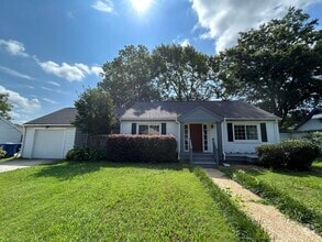 Building Photo - 204 Haney Dr
