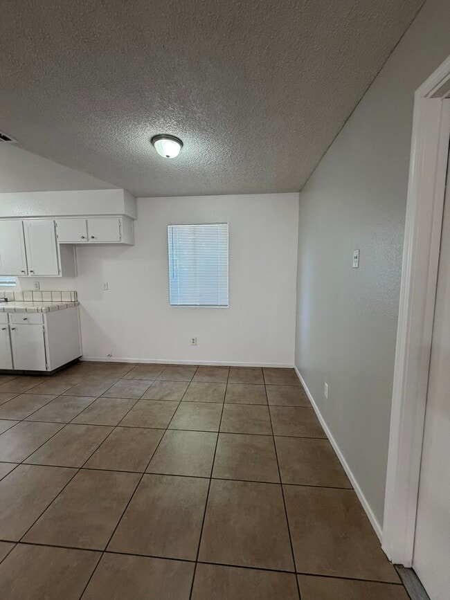 Foto del edificio - 657 E Sonora Ave
