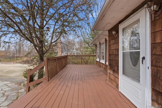 Foto del edificio - 25 Woodland Terrace Ct