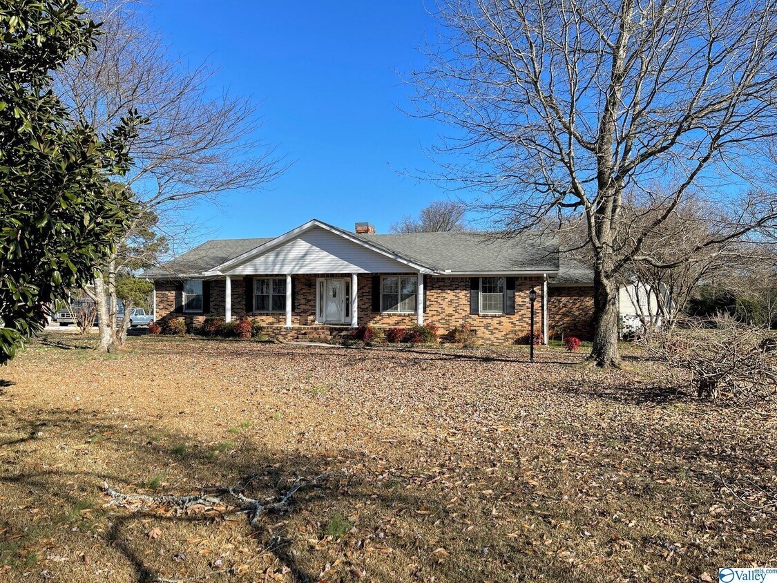 6125 Wall Triana Hwy, Madison, AL 35757 House Rental in Madison, AL