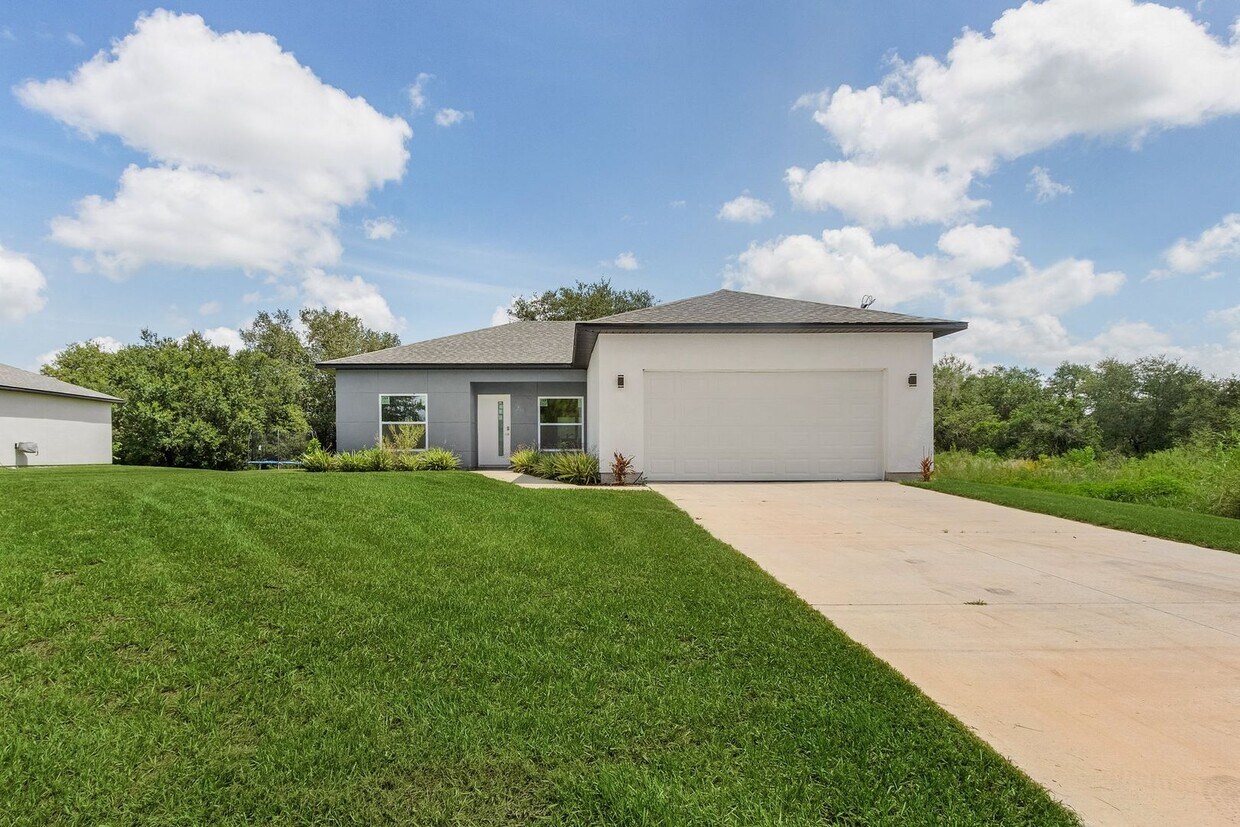Primary Photo - New house! Build in 2022! Come take a look!