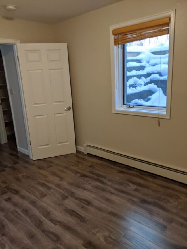 Building Photo - Updated 1BR Condo at the Edge of Boulder –...