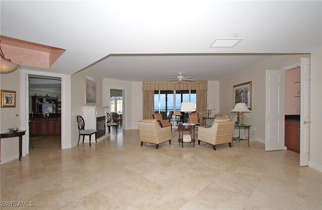 Foto del edificio - 8787 Bay Colony Dr