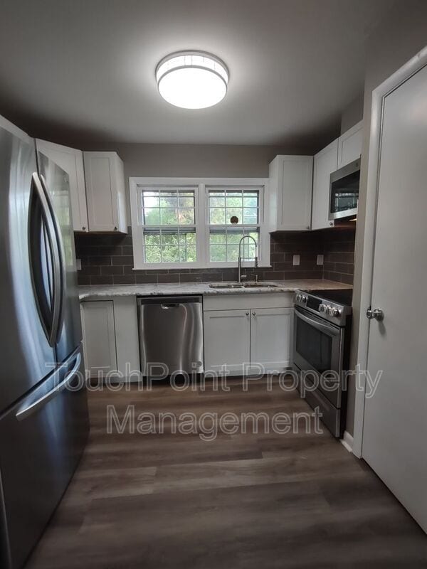 Building Photo - 4601 Coronado Dr