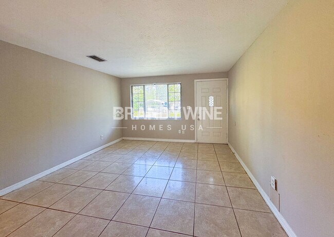 Building Photo - 6020 George Wood Ln W