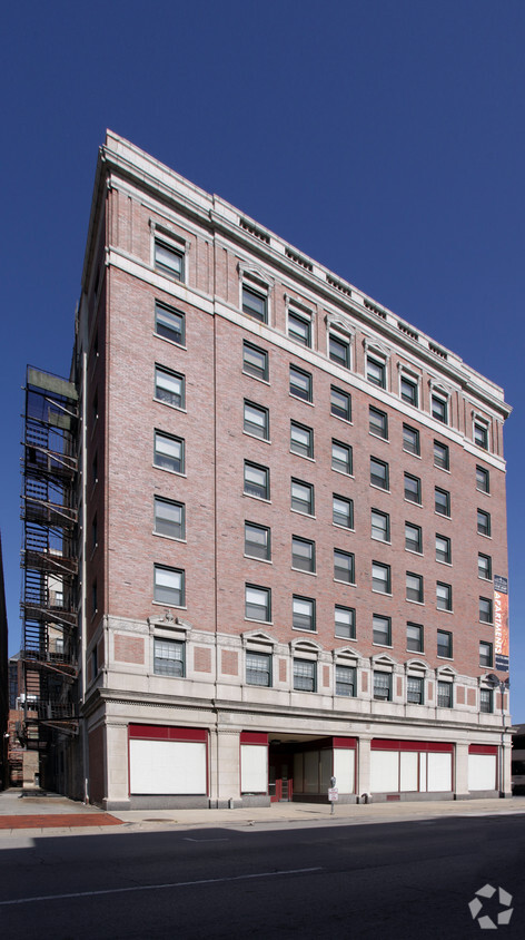 Foto principal - Historic Louis Joliet Apartments