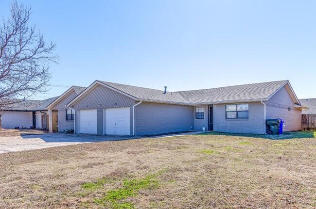 Foto del edificio - Charming Duplex in Norman!