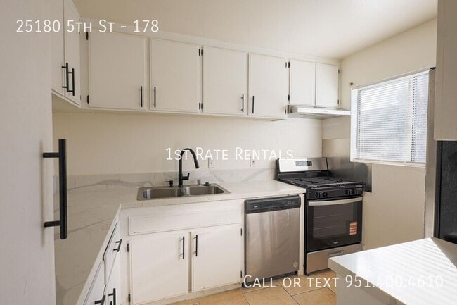 Building Photo - 25180 5th St