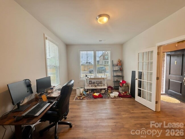 Building Photo - 1211 Ashe Mdw Dr