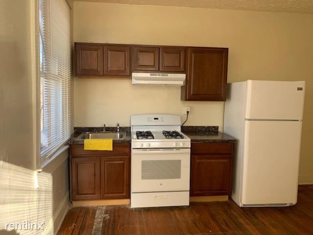 Foto del edificio - 2300 N Fulton Ave