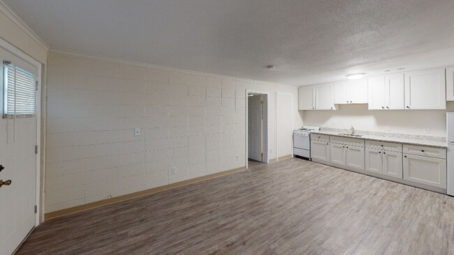 Foto del edificio - 2034 Riverdale St