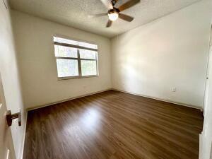 Building Photo - 3220 N Haverhill Rd