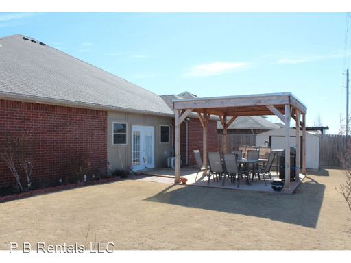 Building Photo - 1719 SW 47th St