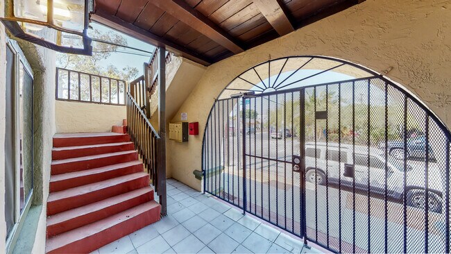 Foto del edificio - 1400 Rose Ave