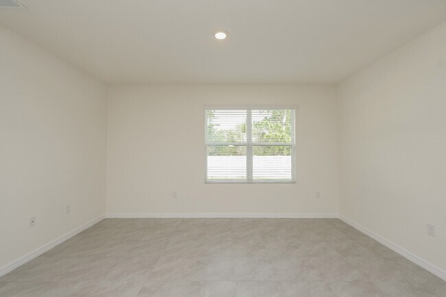 Building Photo - 15517 Black Pepper Ln