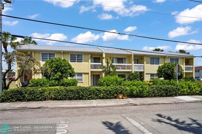 Foto del edificio - 2161 NE 36th St