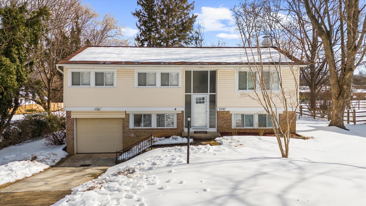 Photo - 10747 Evening Wind Ct (Columbia, MD)