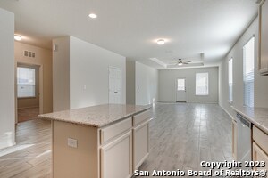 Building Photo - 230 Kotara Cyn