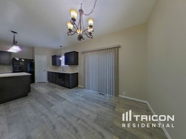 Foto del edificio - 215 Homestead Way