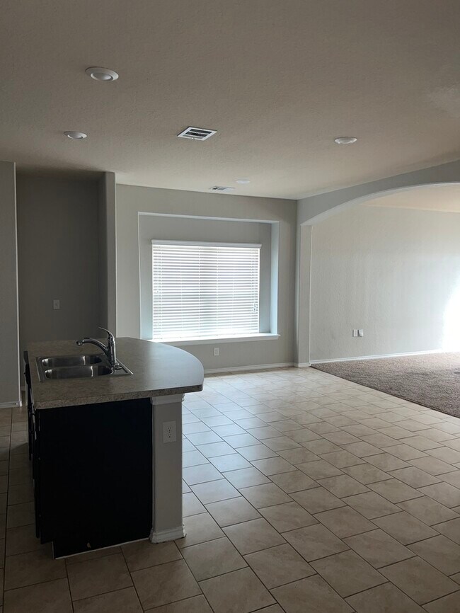 Foto del edificio - 5614 Cielo Ranch, San Antonio, TX 78218