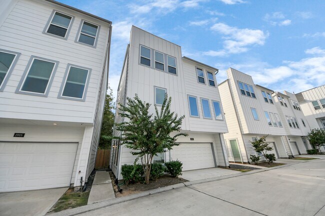 Foto del edificio - 1907 Lonestar Brook Ln