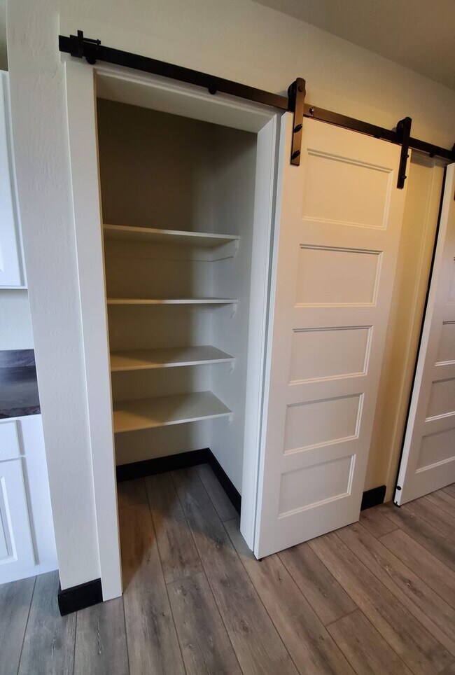 Foto del edificio - 825 S Camas Ln