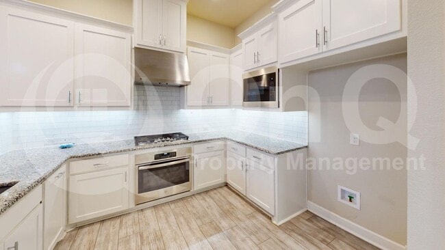 Building Photo - 4404 Blue Holly Blvd