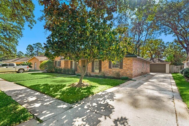 Foto del edificio - 1115 Cottage Oak Ln