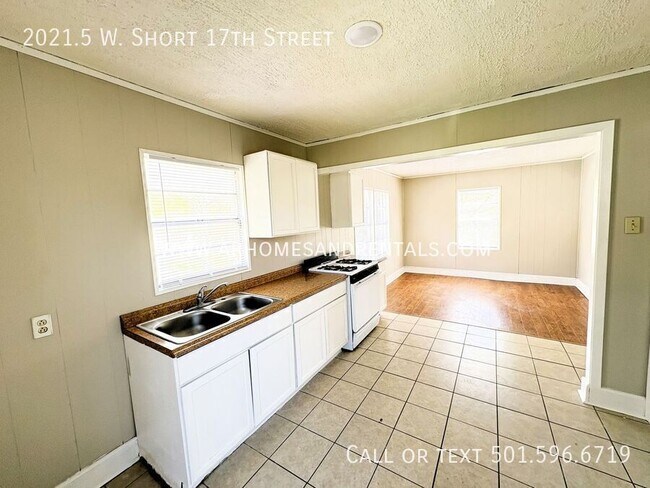 Foto del edificio - 2021.5 W Short 17th St