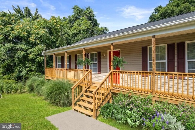 Foto del edificio - 430 Cedar Creek Dr