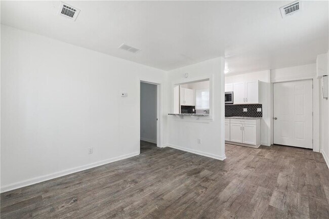 Foto del edificio - 1098 Smith St SW