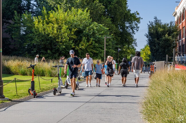 The western boarder of Poncey-Highlands is the popular Atlanta Beltline.