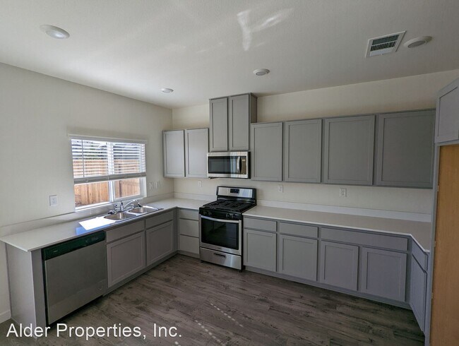 Building Photo - 3 br, 2.5 bath House - 448 Antares St