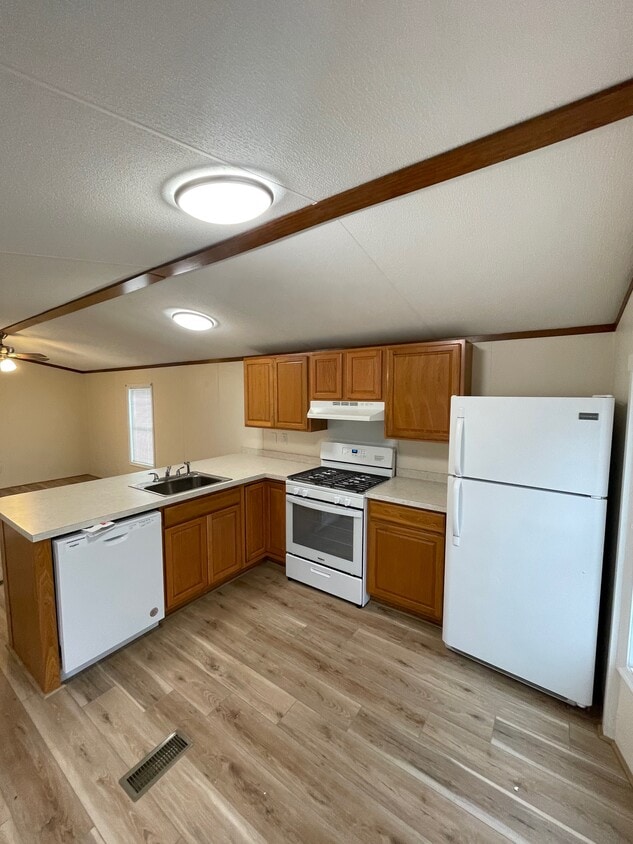 45 Mantua Grove Rd, West Deptford, NJ 08066 House Rental in West