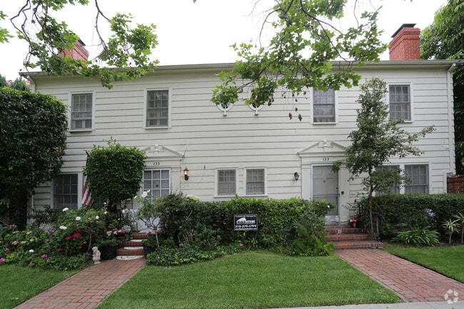Building Photo - 133 S Bedford Dr
