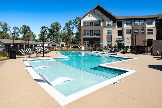 Foto del edificio - Aura Creekside Apartments