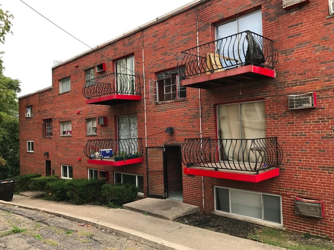 2618 Harrison Ave, Cincinnati, OH 45211 Apartments in Cincinnati, OH