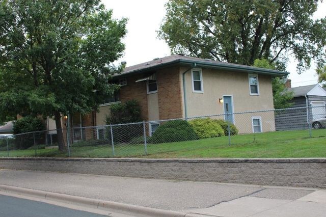 Building Photo - 4100 Lake Breeze Ave N