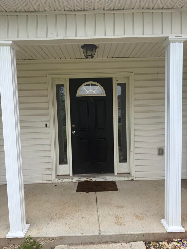 Foto del edificio - 120 Worchester Cir